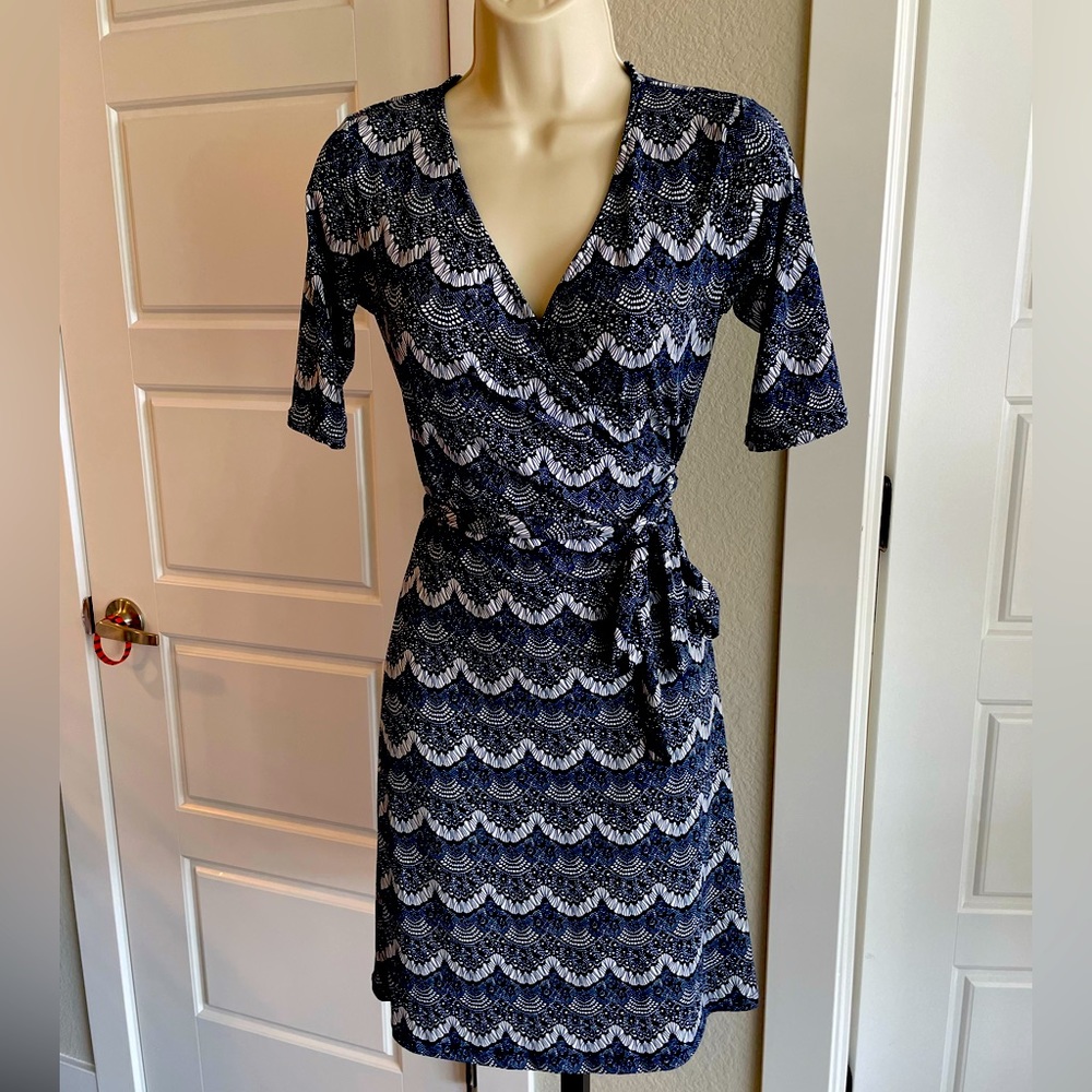 Navy blue and white, 3/4 sleeves, knee length, wrap dress